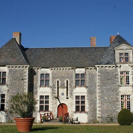 Chateau De La Fresnaye Bed and Breakfast Saint-Aubin-de-Luigné Eksteriør billede