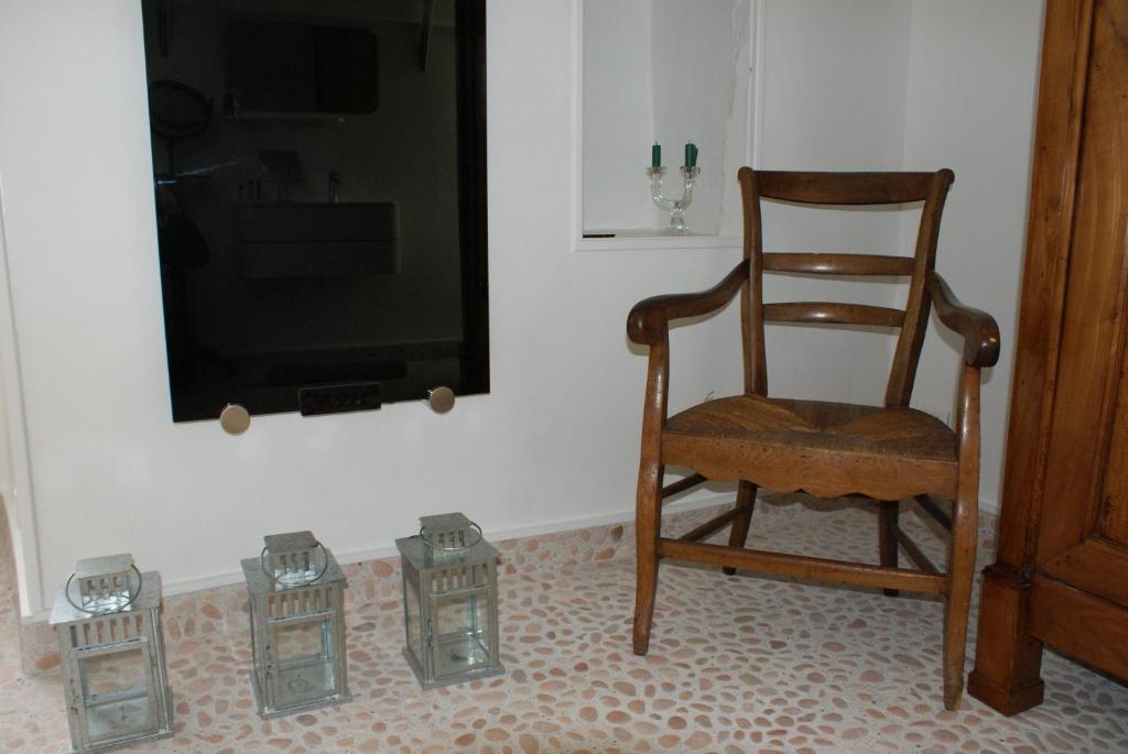 Chateau De La Fresnaye Bed and Breakfast Saint-Aubin-de-Luigné Værelse billede
