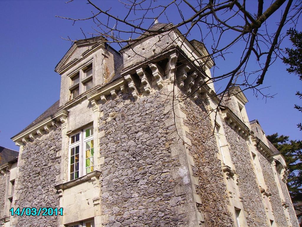 Chateau De La Fresnaye Bed and Breakfast Saint-Aubin-de-Luigné Eksteriør billede